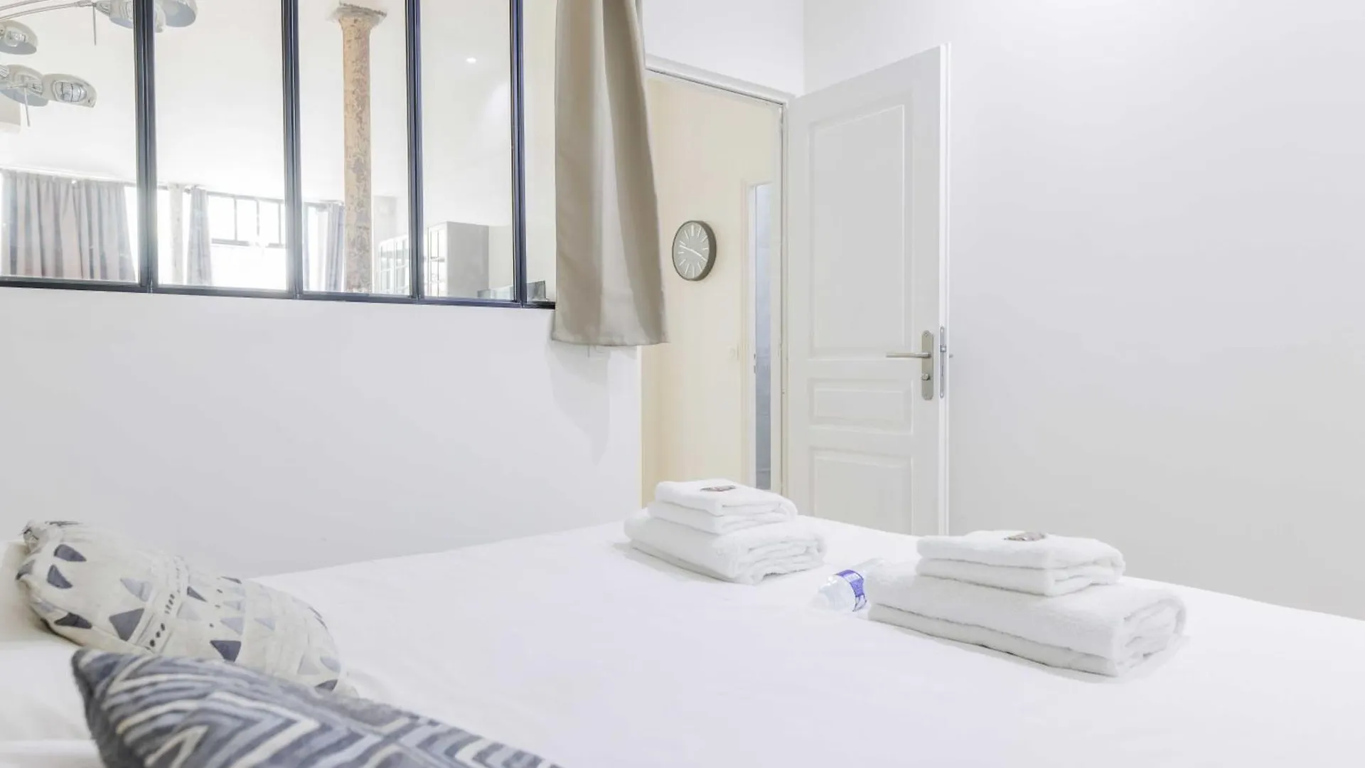 Loft Moderne Et Spacieux - 6 Couchages Voltaire 11 Paris 0*,